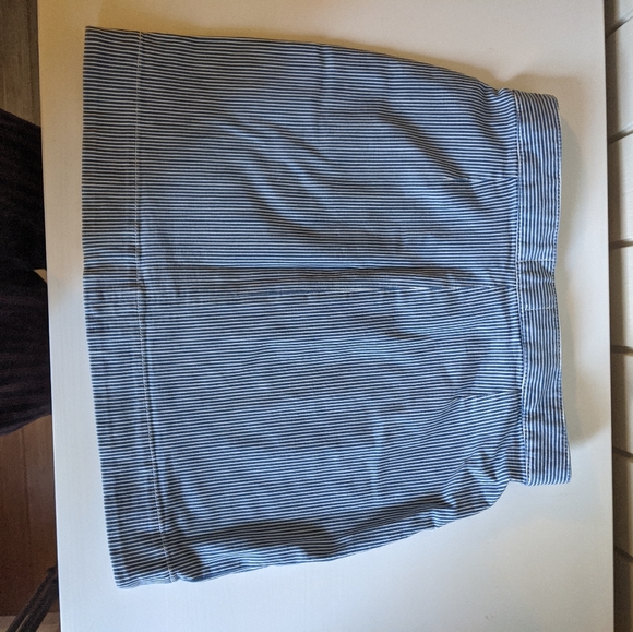 Like new Sezane short skirt, sz 36 - Picture 2 of 5